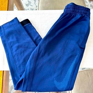 Nike Dri Fit Joggers 💙